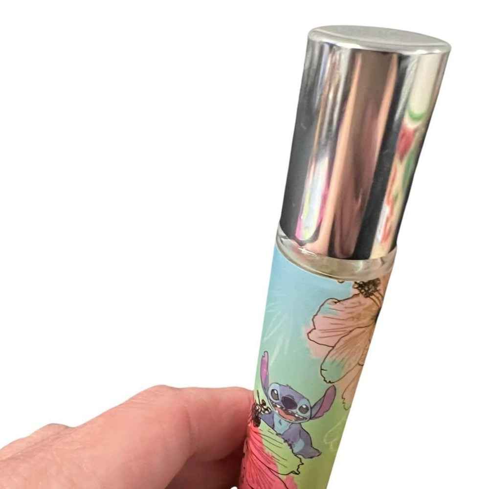 Disney Rollerball Perfume Travel Set Of 3 .34 Fragrances Aloha Charmed Purfect - Picture 8 of 10